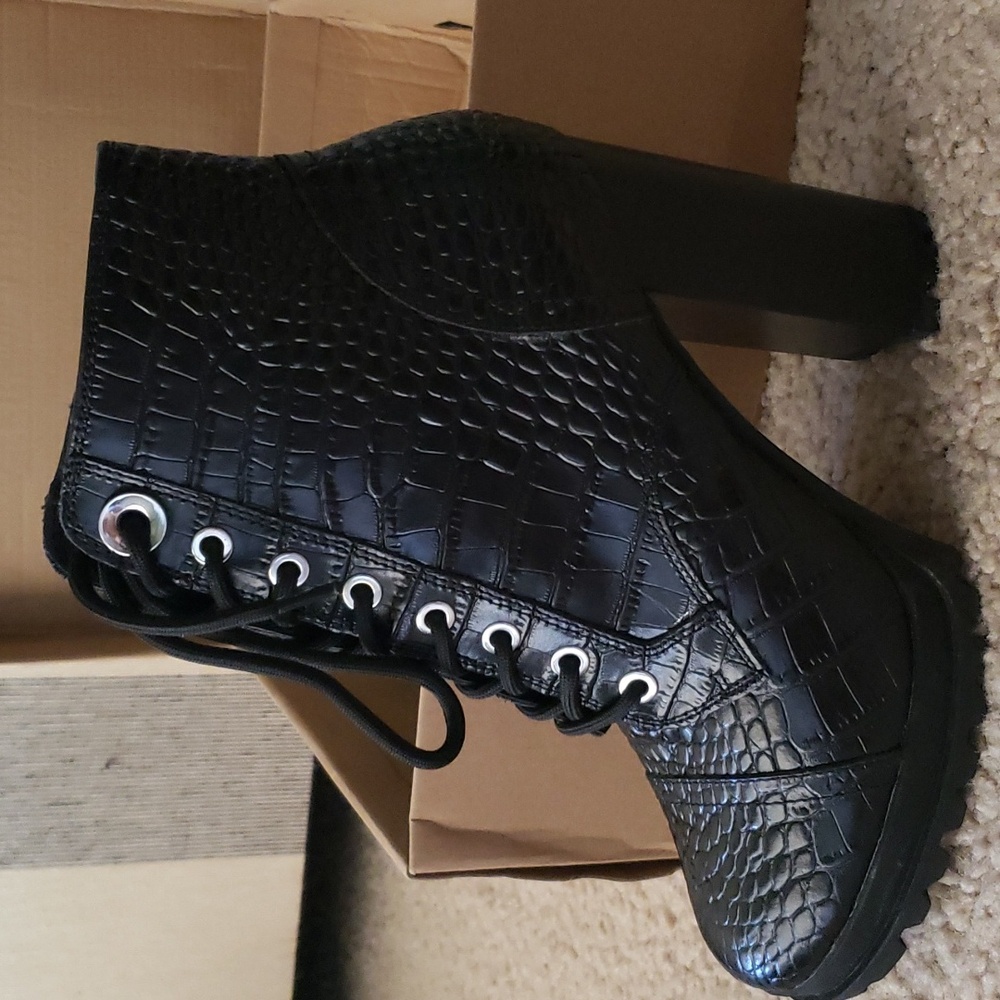 High heel Boots